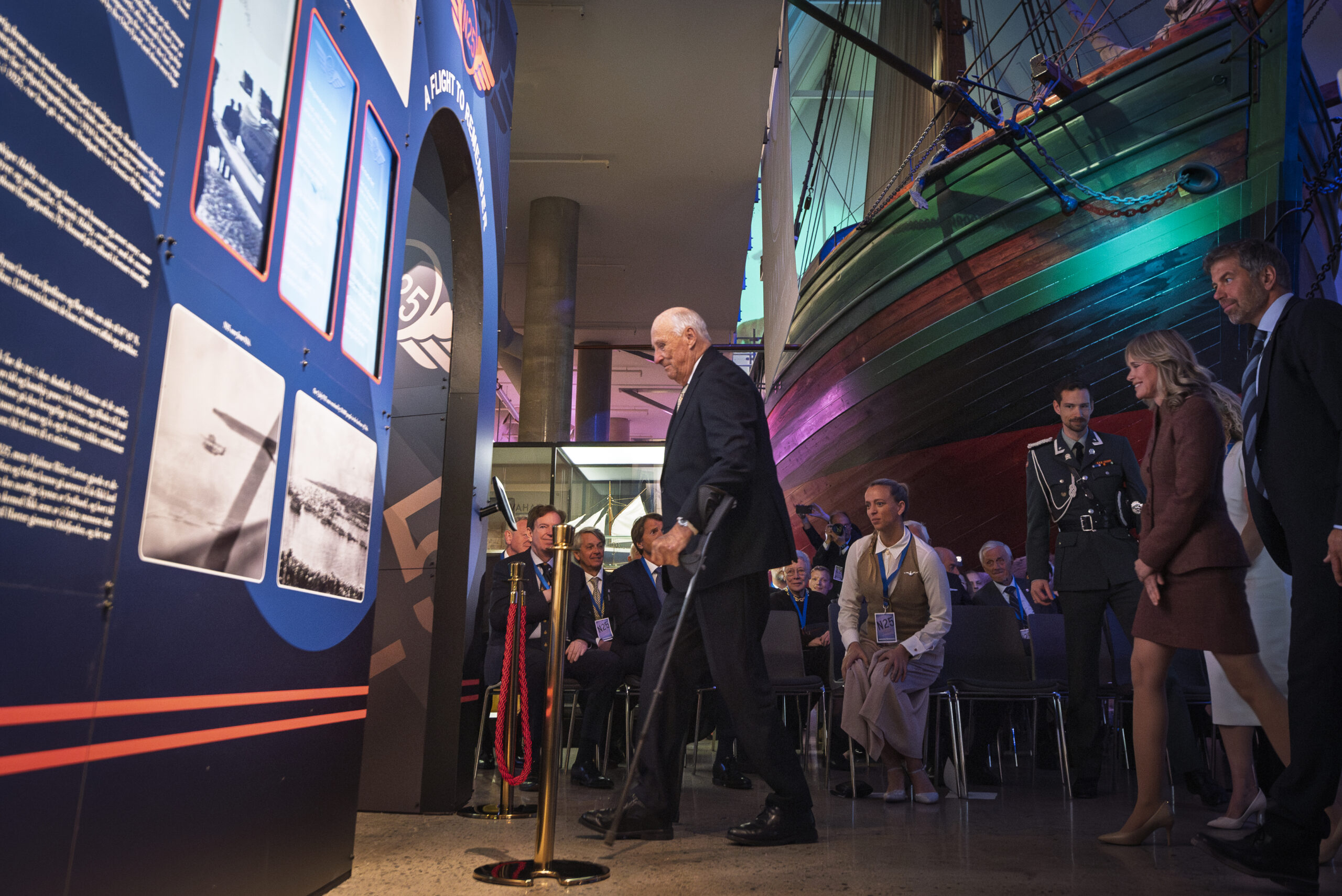Hundreårsjubileet til Roald Amundsens Flyekspedisjon og Fram komiteen markert med åpning av ny utstilling og attraksjon! Hans Majestet Kongen til stede.