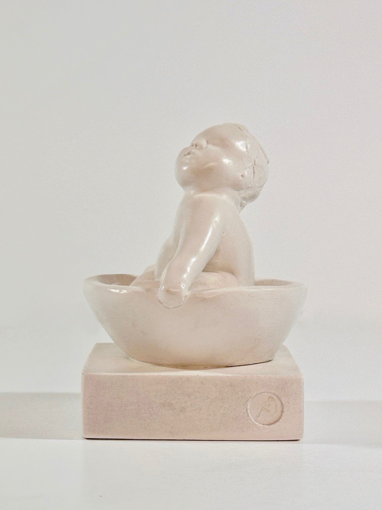 Vigeland Baby in tub Plaster Statue