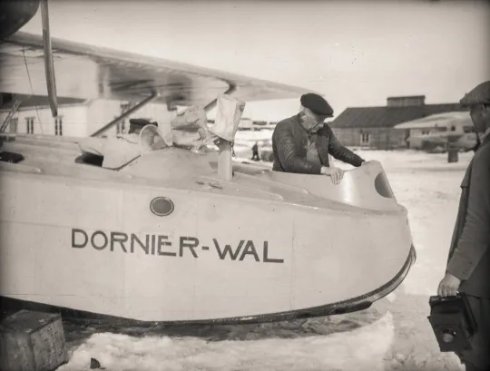 Med N24 og N25 mot Nordpolen (1925)
