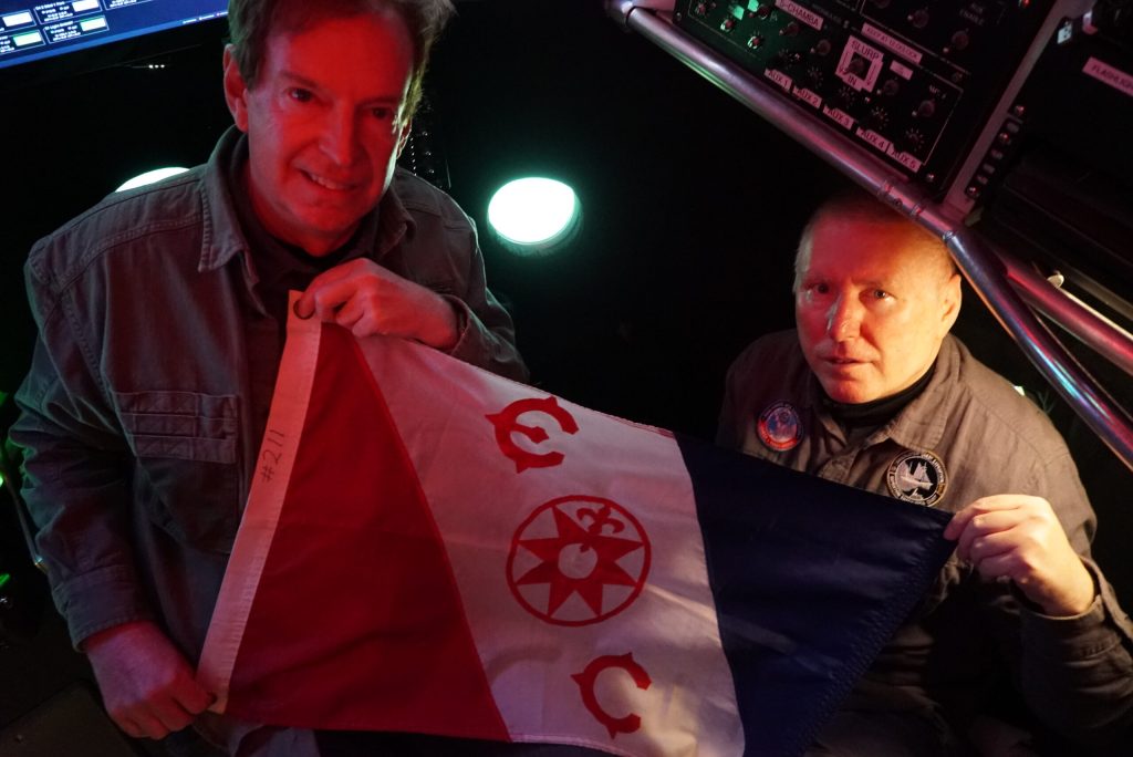 Explorer’s Club-flagg 211 (BE).